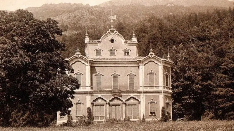 Villa De Vecchi - La Casa Rossa, Cortenova (LC)